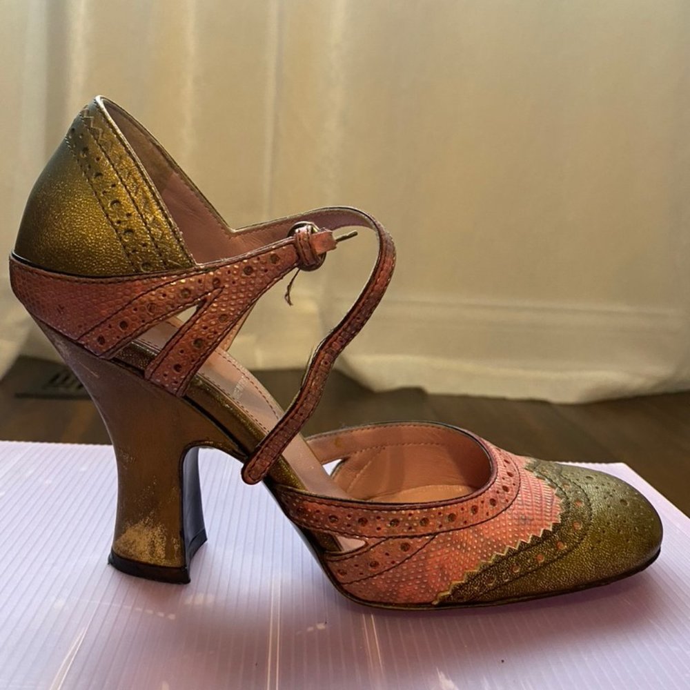 Authentic Miu Miu gold and pink heels Sz.35.5